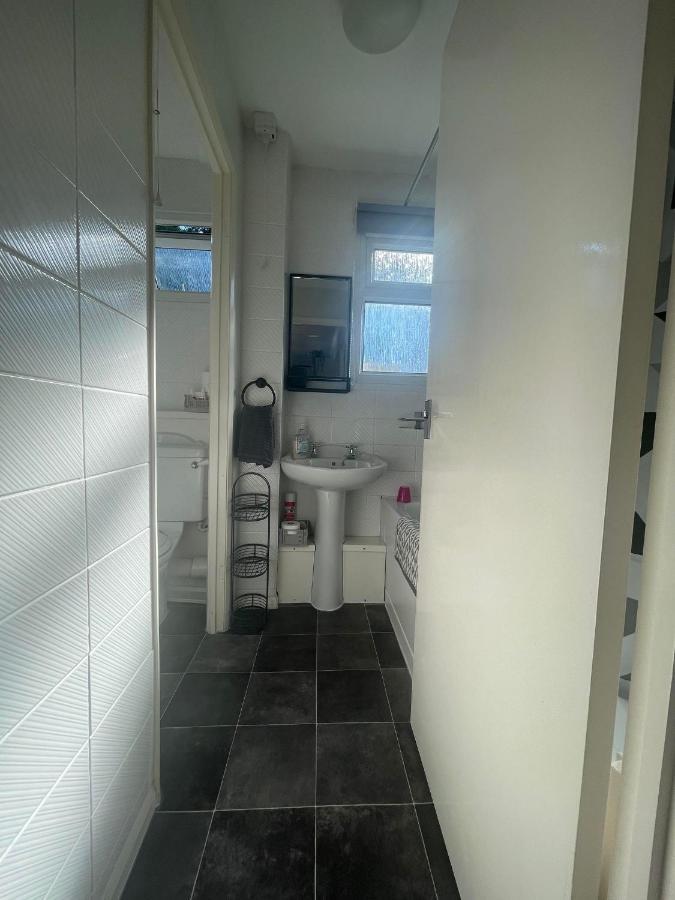 2 Bedroom Holiday Chalet Near Bude Kilkhampton Extérieur photo