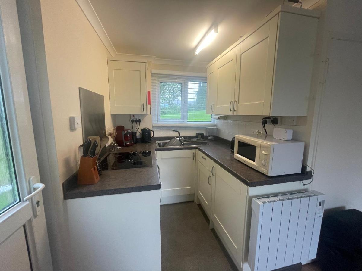 2 Bedroom Holiday Chalet Near Bude Kilkhampton Extérieur photo