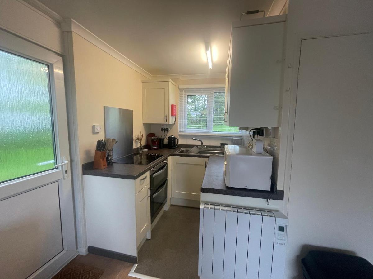 2 Bedroom Holiday Chalet Near Bude Kilkhampton Extérieur photo